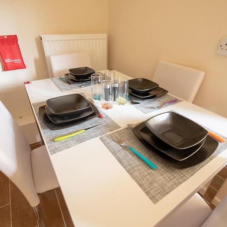 Host & Stay - Hanover Apartment Swansea Bagian luar foto