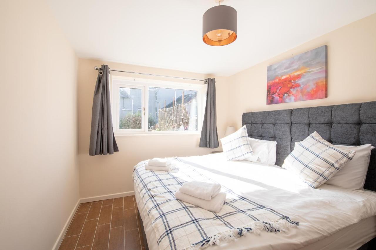 Host & Stay - Hanover Apartment Swansea Bagian luar foto