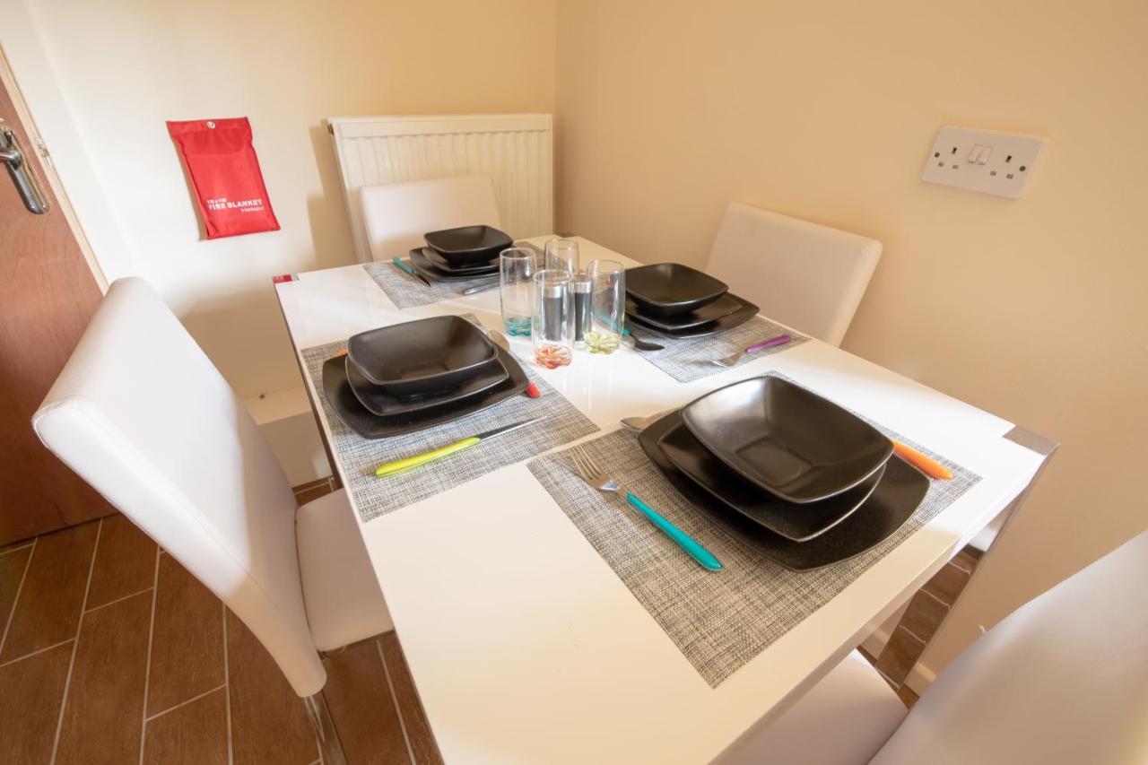 Host & Stay - Hanover Apartment Swansea Bagian luar foto