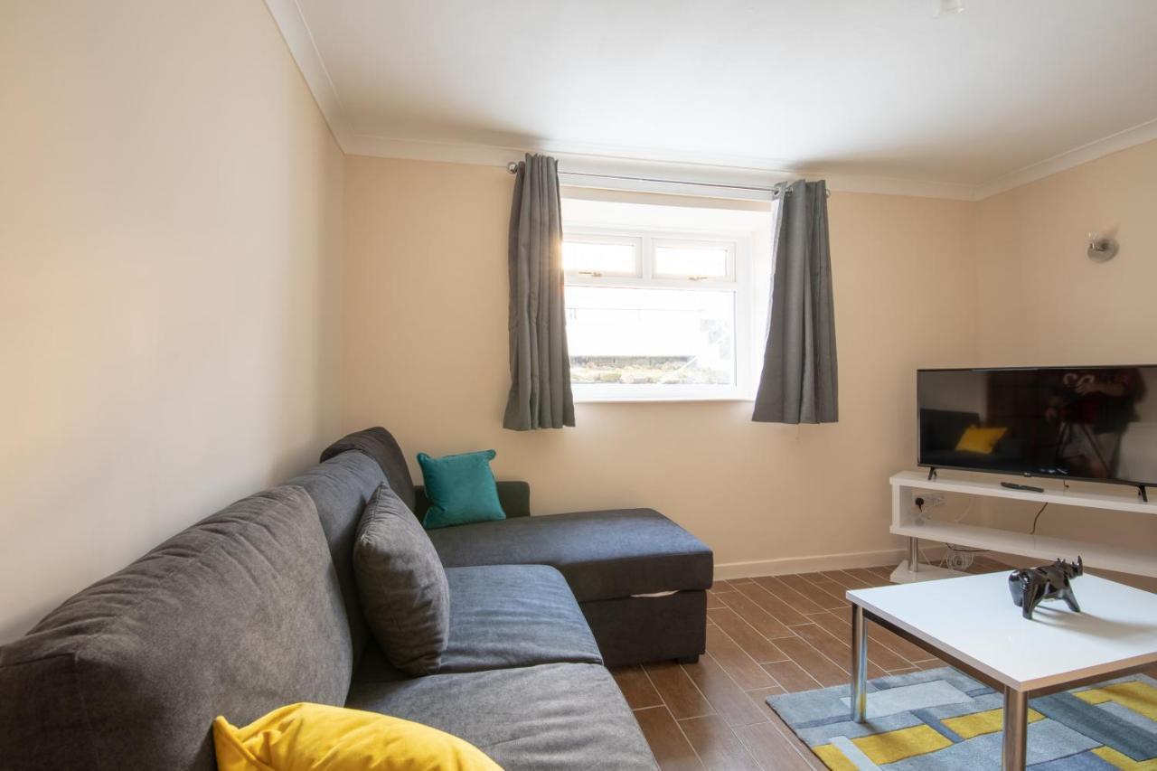 Host & Stay - Hanover Apartment Swansea Bagian luar foto