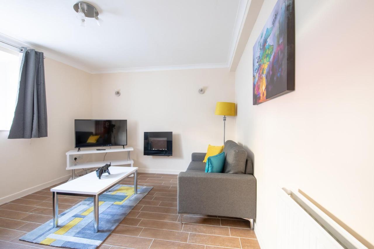 Host & Stay - Hanover Apartment Swansea Bagian luar foto