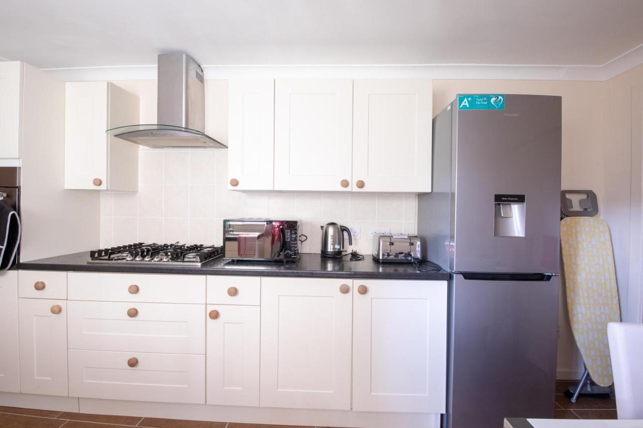 Host & Stay - Hanover Apartment Swansea Bagian luar foto