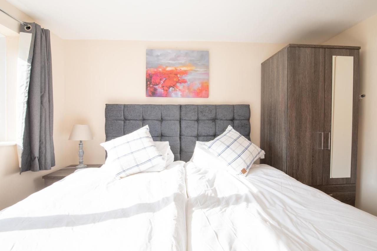 Host & Stay - Hanover Apartment Swansea Bagian luar foto